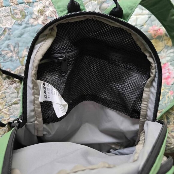 Dakine Essentials Mini Backpack 7L - Picture 5 of 9